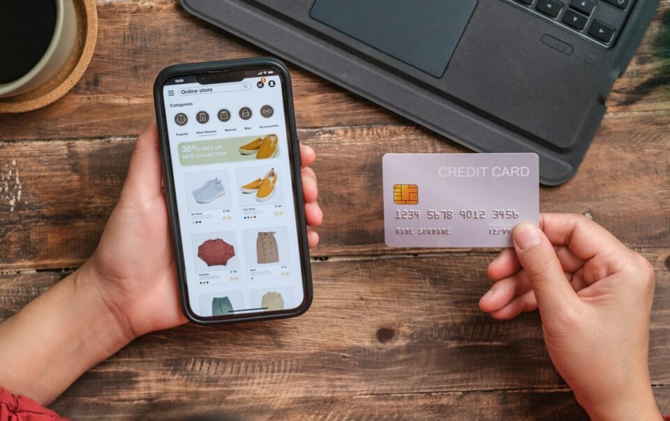 Trendy e-commerce na 2025 rok – jak budować przewagę i zarządzać wzrostem?