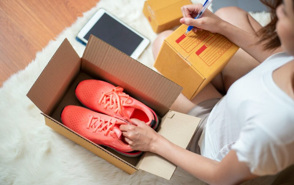 Zarządzanie zwrotami w e-commerce: od kosztownego problemu do przewagi konkurencyjnej